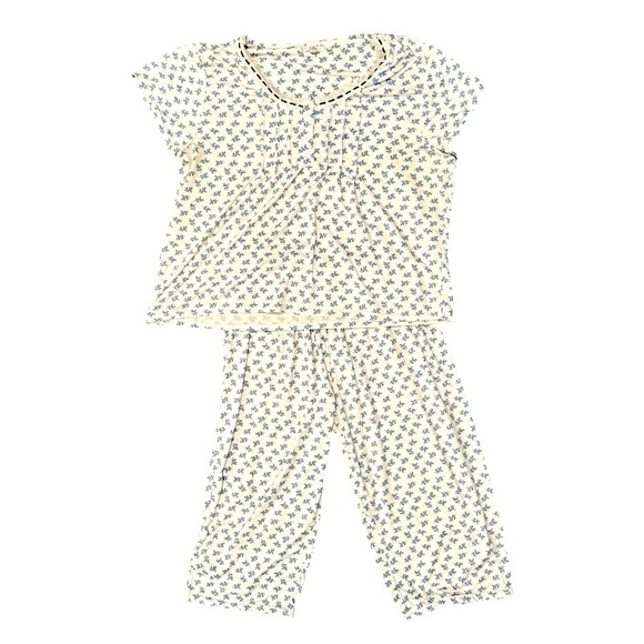 Body Touch Intimates Other - Body Touch Intimates Two Piece Pajama Set Sz 3X Cropped Pant Blue Floral Soft